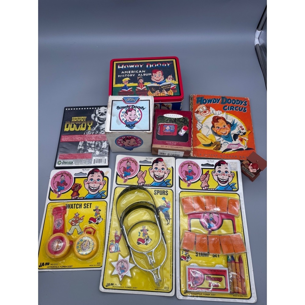 Howdy Doody Lot: Lunch box, Ornament,‎ Mug, Toys, DVD, Watch, Spurs, Stamp Pad